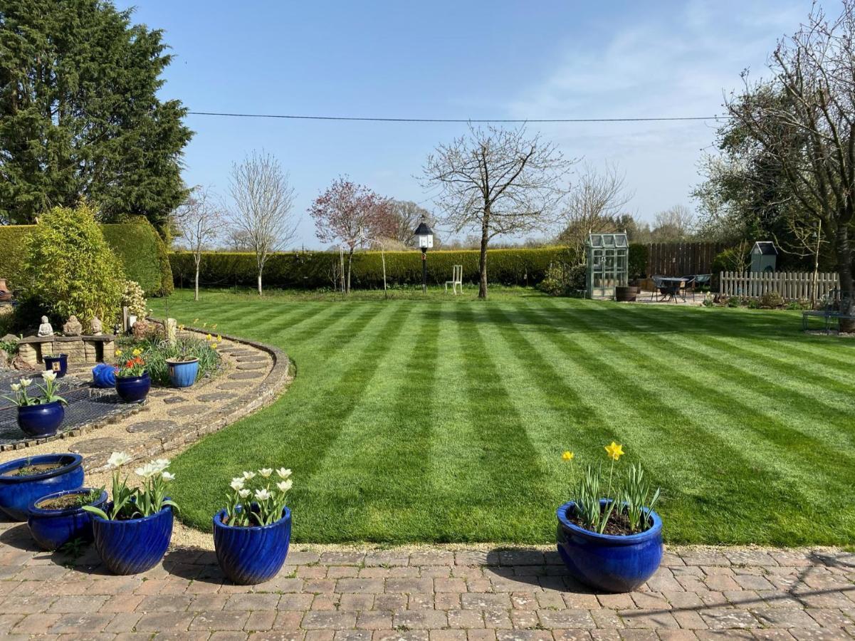 Orchard Side Bed And Breakfast Hanley Swan Extérieur photo